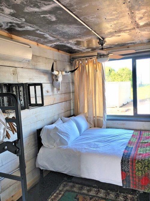 Flophouze Shipping Container Hotel - Houze 5 Round Top Exterior foto